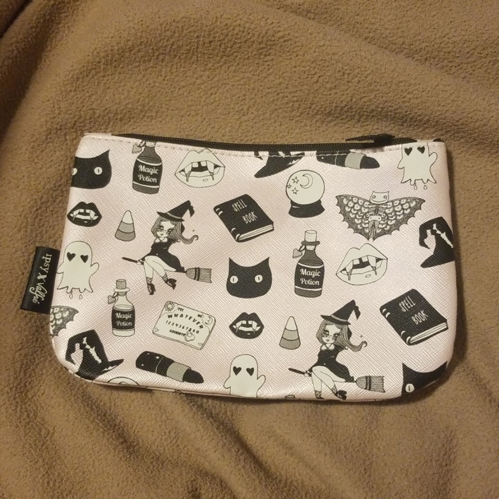 Make Up Bags - image 2